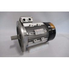 .2,2 KW 1430 RPM asmaat 28 mm B5. Unused.